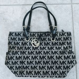 Michael Kors MEDIUM Tote